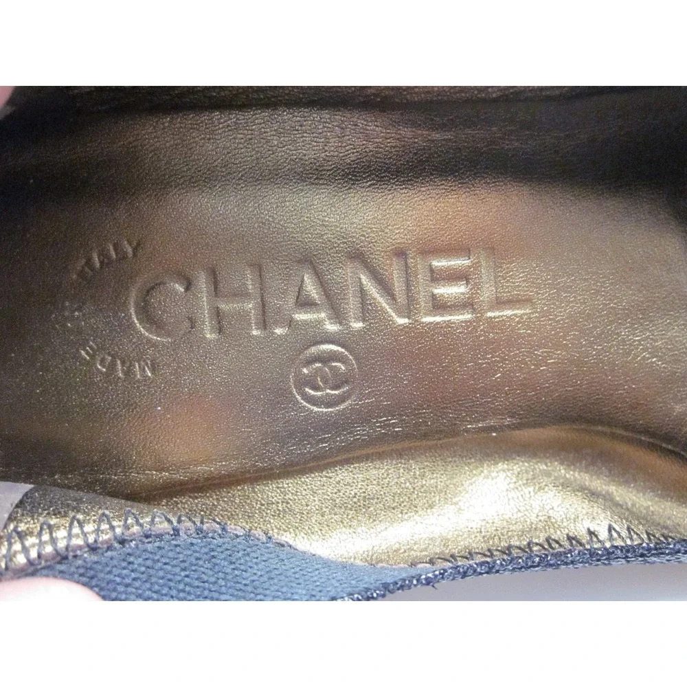 CHANEL guaranteed authentic